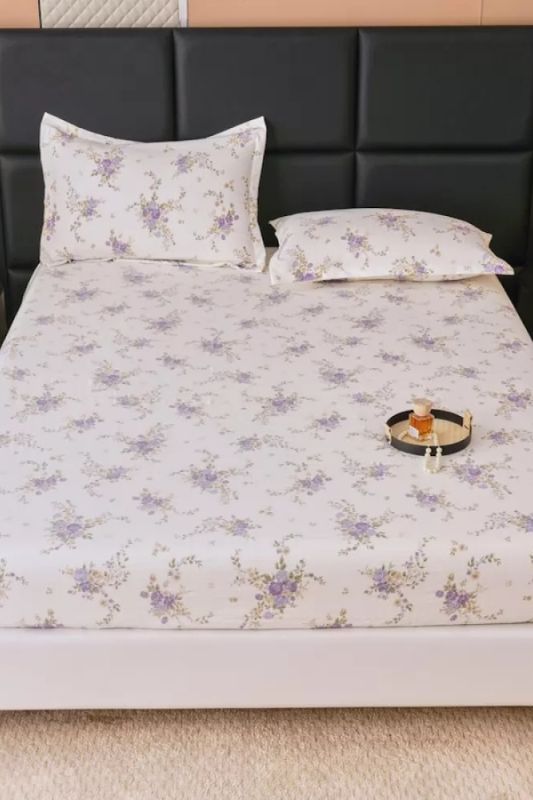 Простирадло на резинці + 2 наволочки